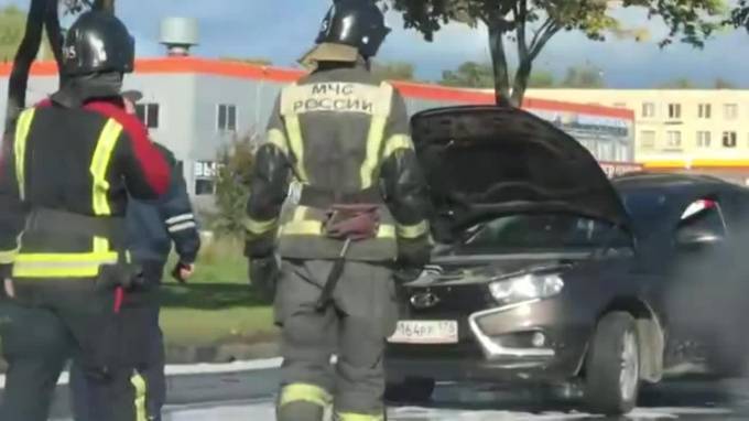 В&nbsp;Красносельском районе автомобиль загорелся после столкновения с иномаркой
