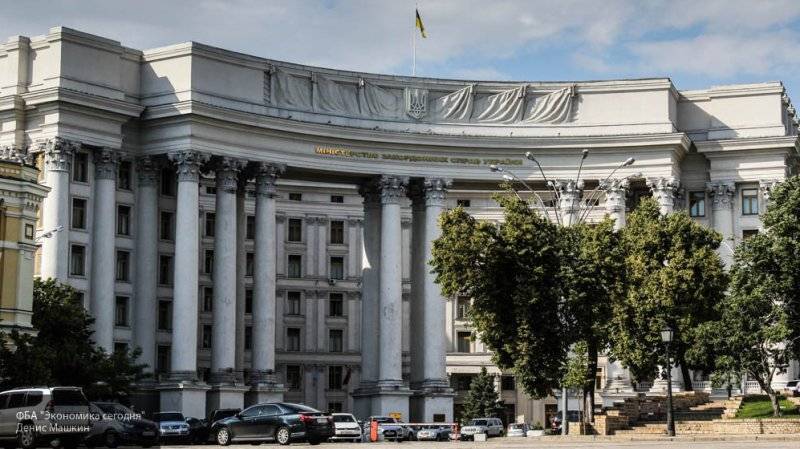 МИД Украины признал тяжесть антироссийских санкций для Запада