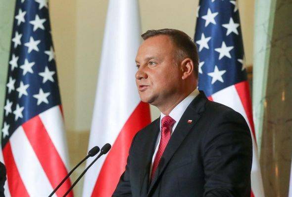 Если гора не идёт к Магомету: президент Польши летит в США к Трампу