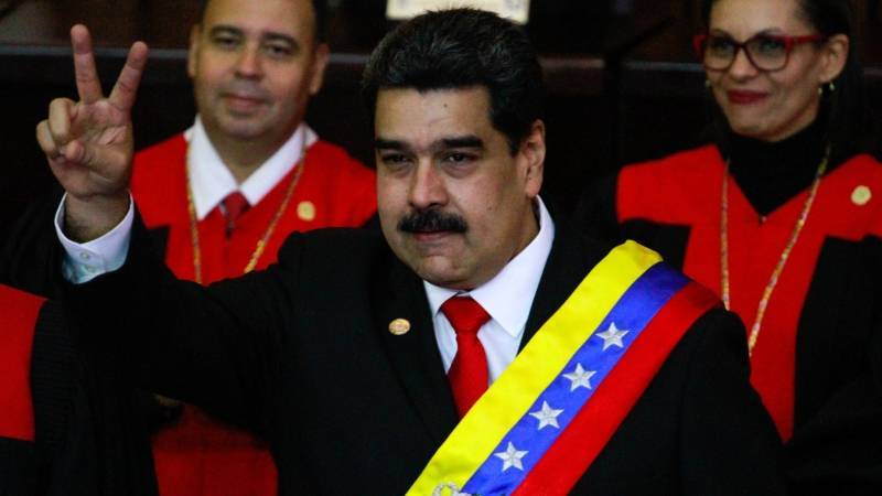 Захарова обвинила США в торможении диалога в Венесуэле