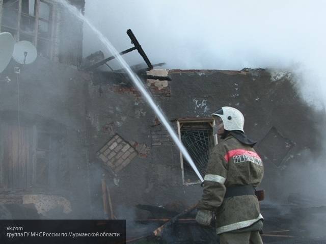 Крупнейший ТЦ во Владивостоке охвачен огнем