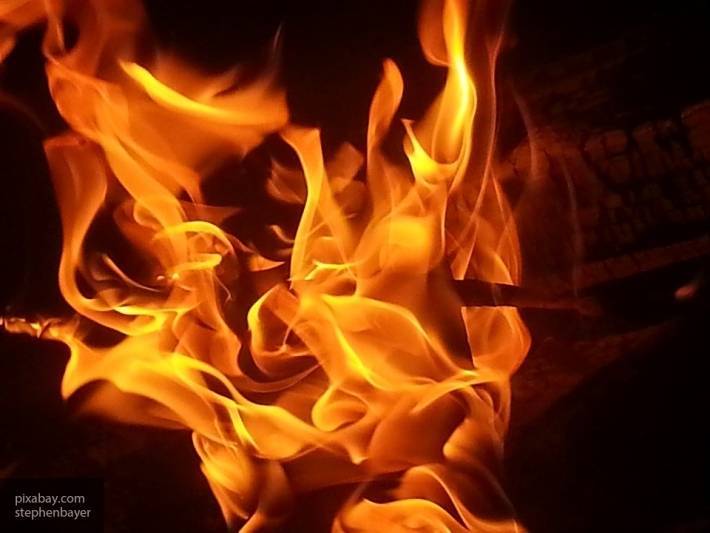 Крупный пожар охватил торговый центр «Гранд Парк» в Грозном