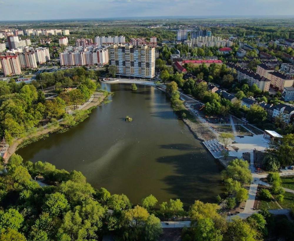 Силанов обещал отремонтировать террасу на Летнем озере