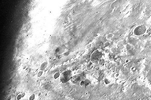 Китайские ученые исследовали лунную пыль