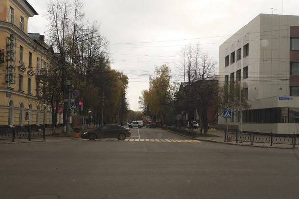 Оперативные службы перекрыли улицу Бабушкина в Сыктывкаре
