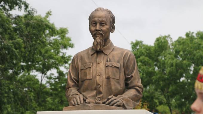 В Северной столице откроют памятник вьетнамскому революционеру Хо Ши Мину