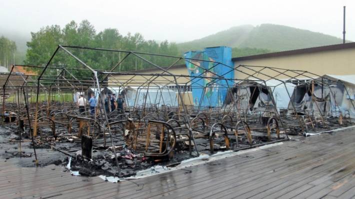 Директору сгоревшего детского лагеря в Хабаровском крае продлили арест
