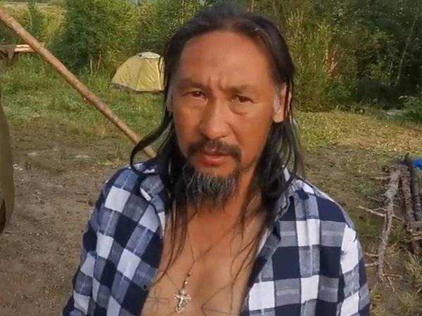 Якутского шамана, который шел в Москву «изгонять Путина», отправили в психбольницу