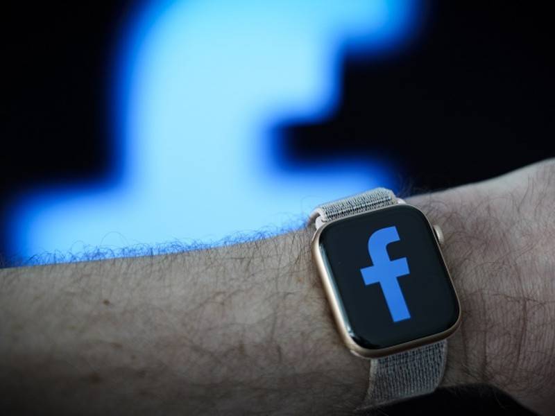 Facebook приостановил работу десятков тысяч приложений