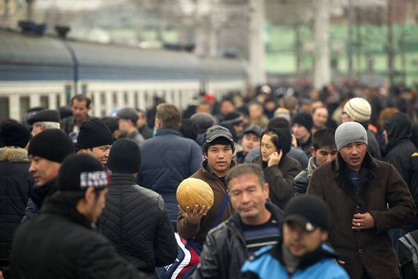Соцопрос: более 70% россиян настроены против мигрантов