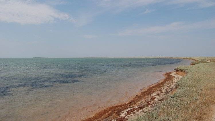 Пропавший катер с людьми обнаружили в Азовском море