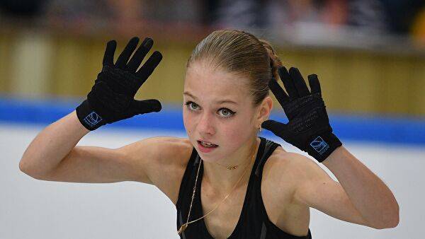 Трусова установила два мировых рекорда на турнире в Братиславе