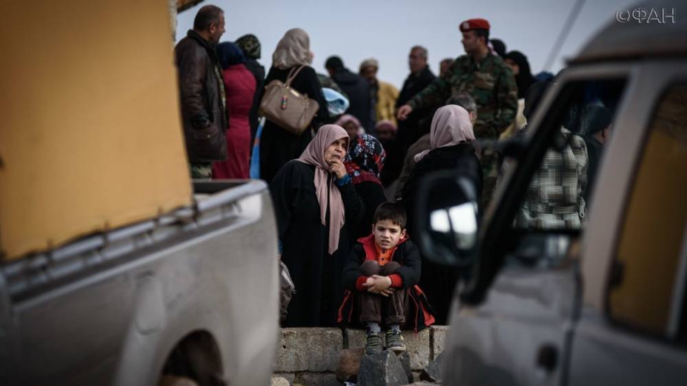 Боевики не подпускают жителей Сирии к пункту пропуска «Абу-Духур» под угрозой расстрела
