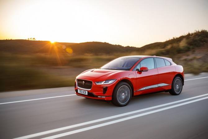 Jaguar Land Rover ожидает удешевления электрокаров через пять лет