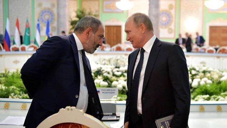 Путин поздравил правительство Армении с Днем независимости