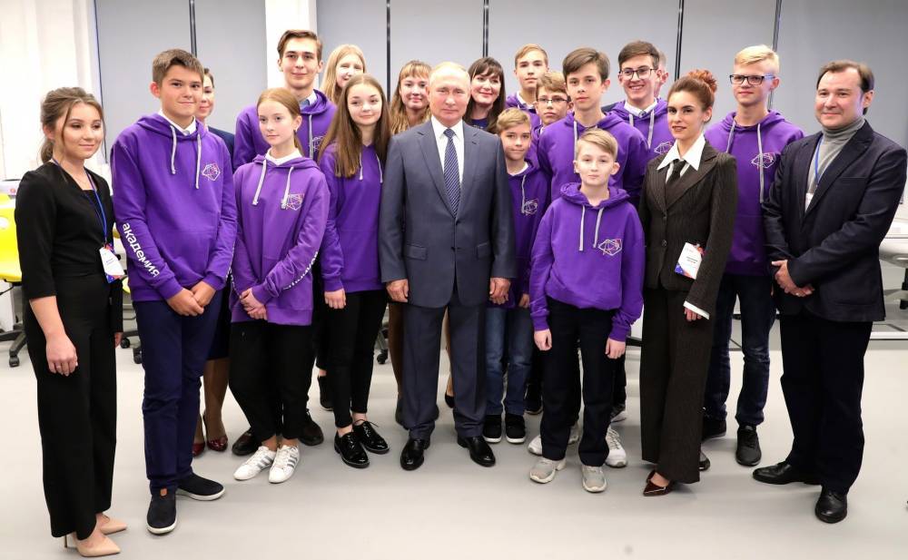 Путин посетил юношеский технопарк в Ижевске «Академия Калашникова»