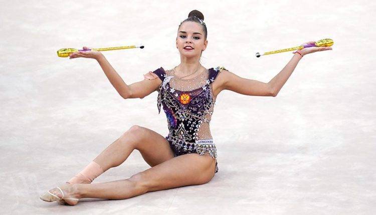 Российские гимнастки Аверины взяли золото и серебро на чемпионате мира