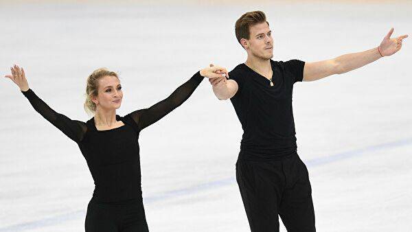 Синицина и Кацалапов лидируют после ритм-танца на турнире в Словакии
