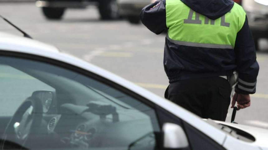 Задержан водитель, намеренно наехавший на полицейского в Петербурге