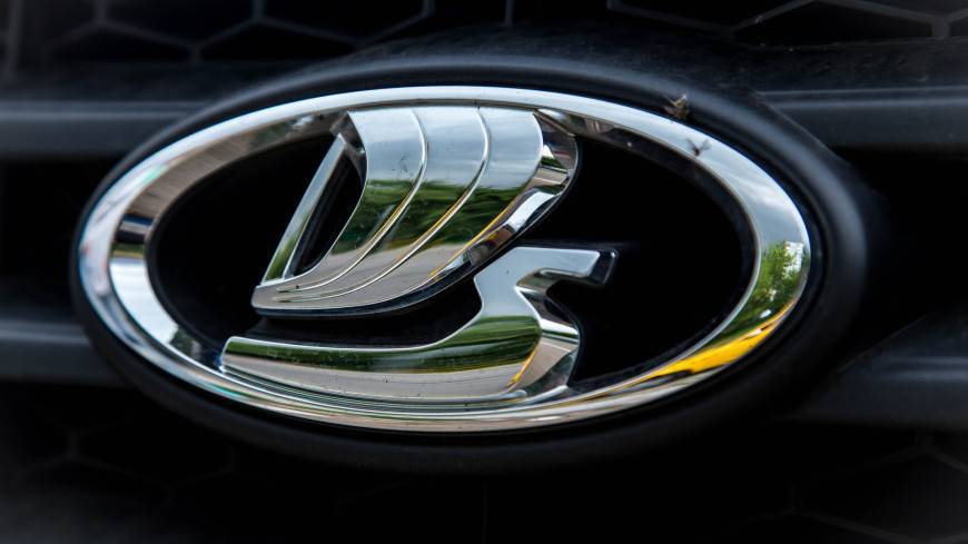 Названы цены на новые спецверсии автомобилей Lada