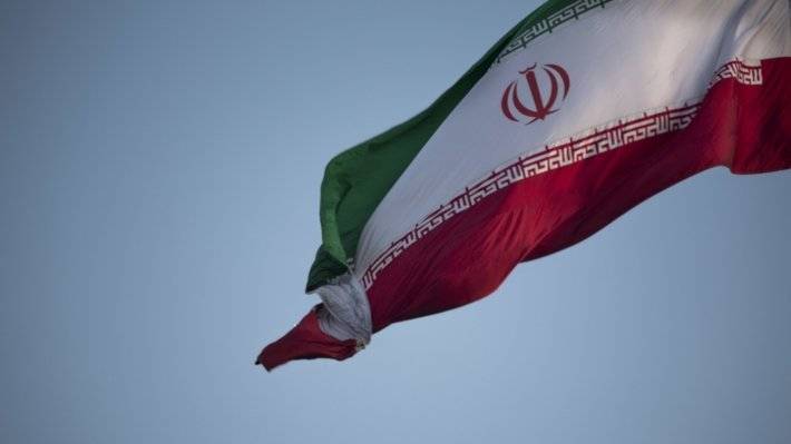 Иран показал баллистическую ракету «Хорремшехр» с новой боеголовкой