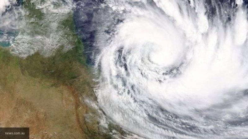 Штормовое предупреждение объявлено в Приморье из-за тайфуна "Тапа"