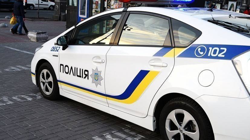 Восемь полицейских пострадали при разгоне протестующих во Львовской области