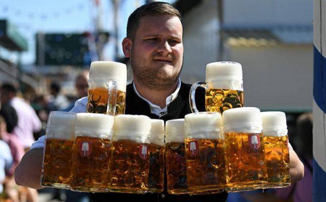 В Мюнхене начался фестиваль пива Октоберфест
