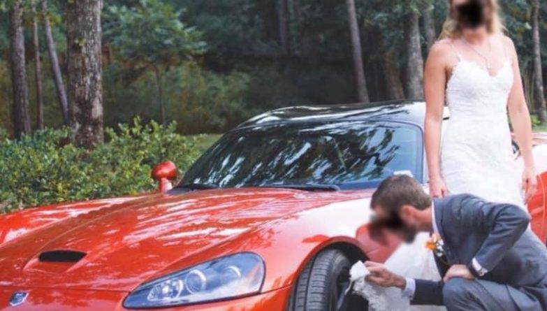 «Безвкусное» фото жениха, протирающего колеса своей спортивной машины платьем невесты, стало вирусным