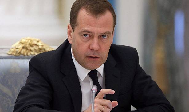 Медведев назвал слова генерала США о прорыве ПВО Калининграда глупостью