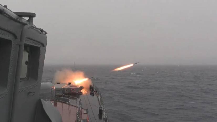 Видео стрельб из ЗРК «Кинжал» в Баренцевом море