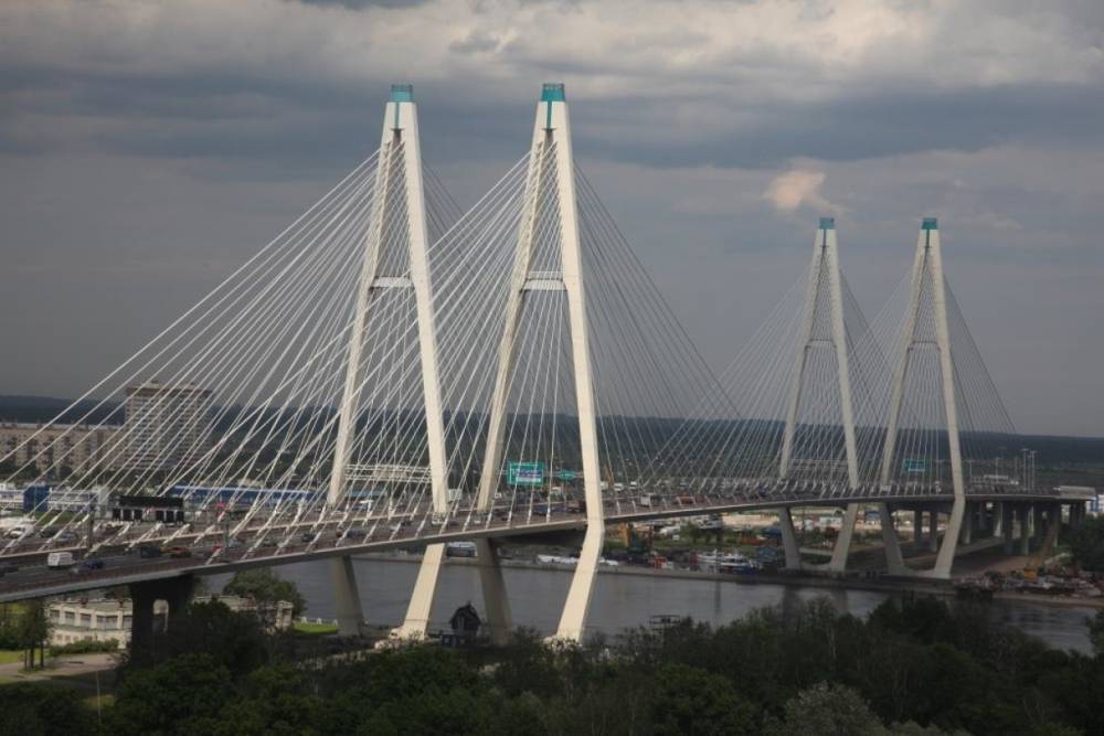 Движение на Вантовом мосту ограничат на два месяца из-за ремонта