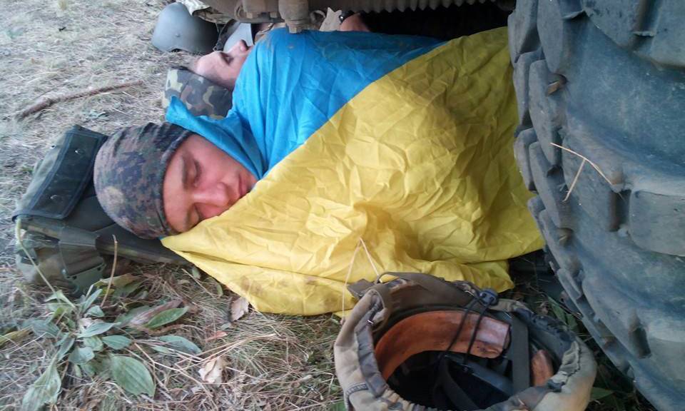 Украинских солдат бросили замерзать на передовой: Эпидемия пневмонии