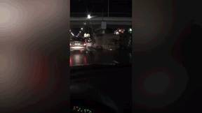 В массовом ДТП в Саратове столкнулось пять машин — видео.