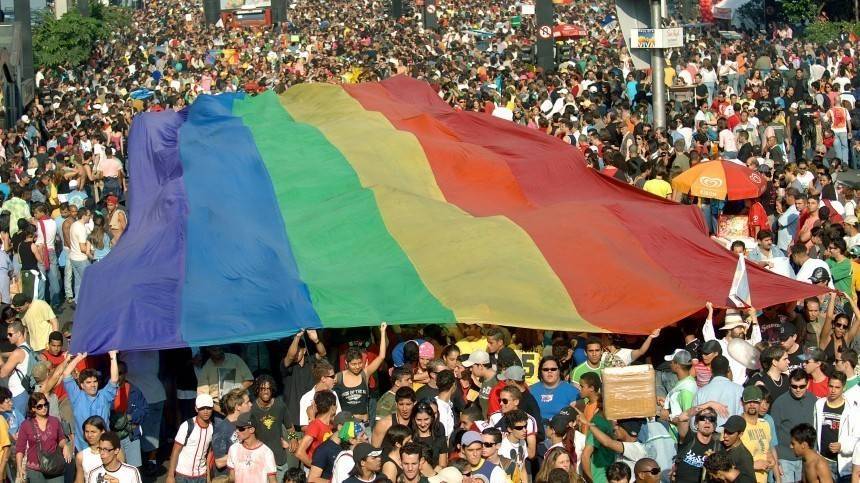 Оккупация нравов: в Эстонии начали преподавать историю национального гей-сообщества