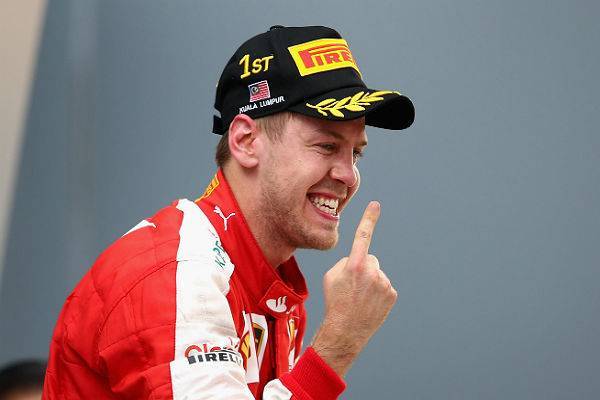 Феттель выиграл Гран-при Сингапура «Формулы-1»