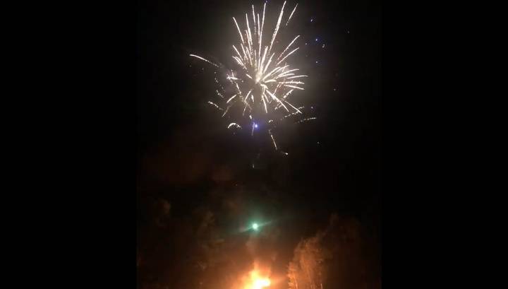 Красочное самоуничтожение фуры с фейерверками в Хабаровском крае сняли на видео