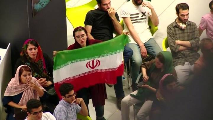 Иранским женщинам разрешат смотреть мужской футбол