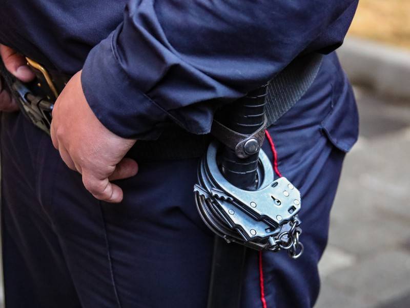 Силовики задержали устроившего стрельбу в московском ТЦ мужчину