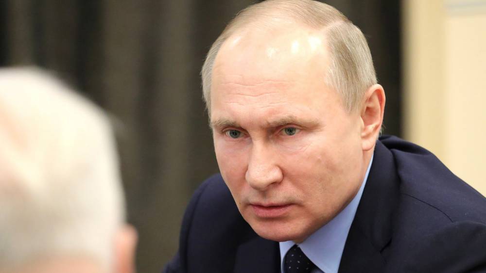 Путин назвал борьбу с раком основной задачей для здравоохранения