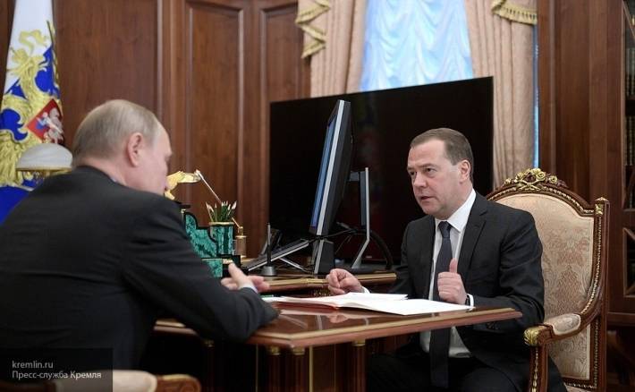Путин и Медведев провели рабочую встречу