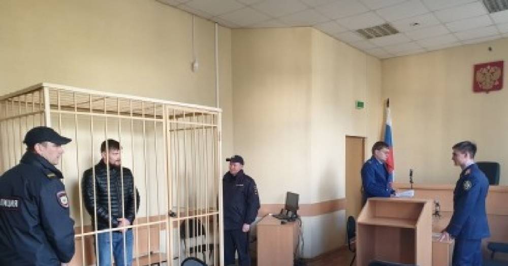 В Брянске арестовали сотрудника спецсвязи, убившего коллег и похитившего 7 млн.