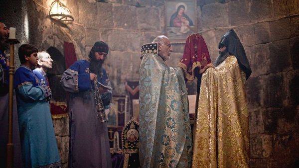Мятежное духовенство объявило о создании братства в Армении