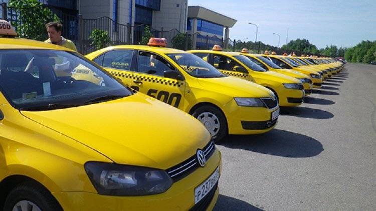 Член СПЧ Брод выступил за запрет иностранцам работать в такси