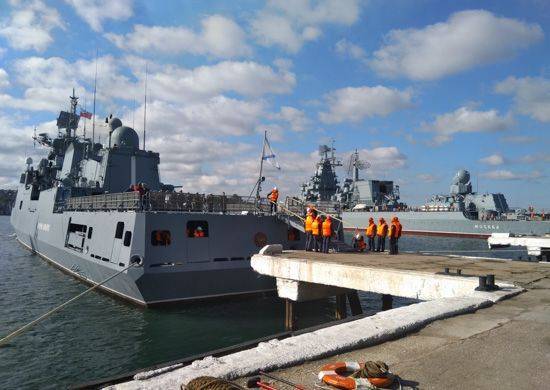 Фрегат «Адмирал Макаров» ВМФ России вышел из Севастополя в Средиземное море