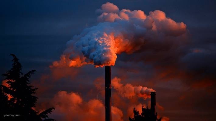 Эдельгериев заявил, что Россия до конца 2020 года примет закон о парниковых газах