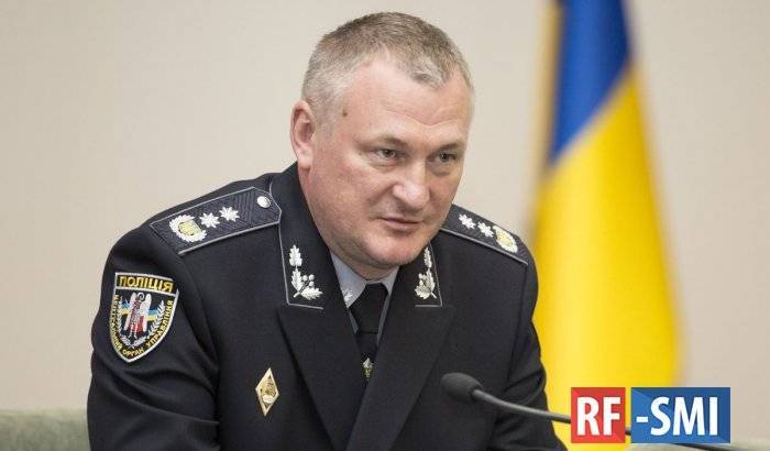 Жена главы полиции Украины поймана на вывозе 650.000 евро...