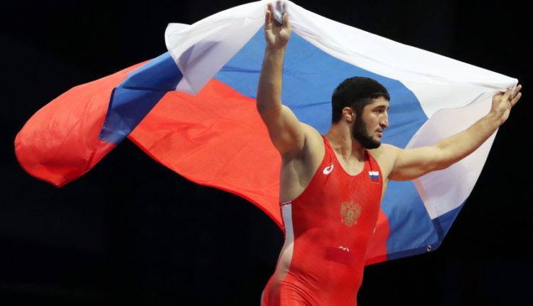 Российский борец вольного стиля Садулаев стал четырехкратным чемпионом мира