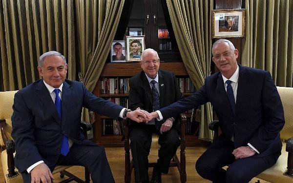 Нетаньяху и Ганц вступили в переговоры о коалиции после выборов в Израиле