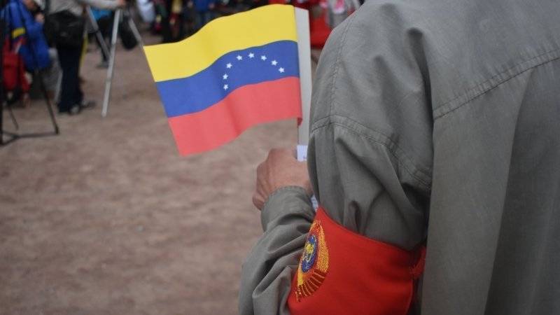 Россия может смягчить кризис в Венесуэле, заявили в Испании